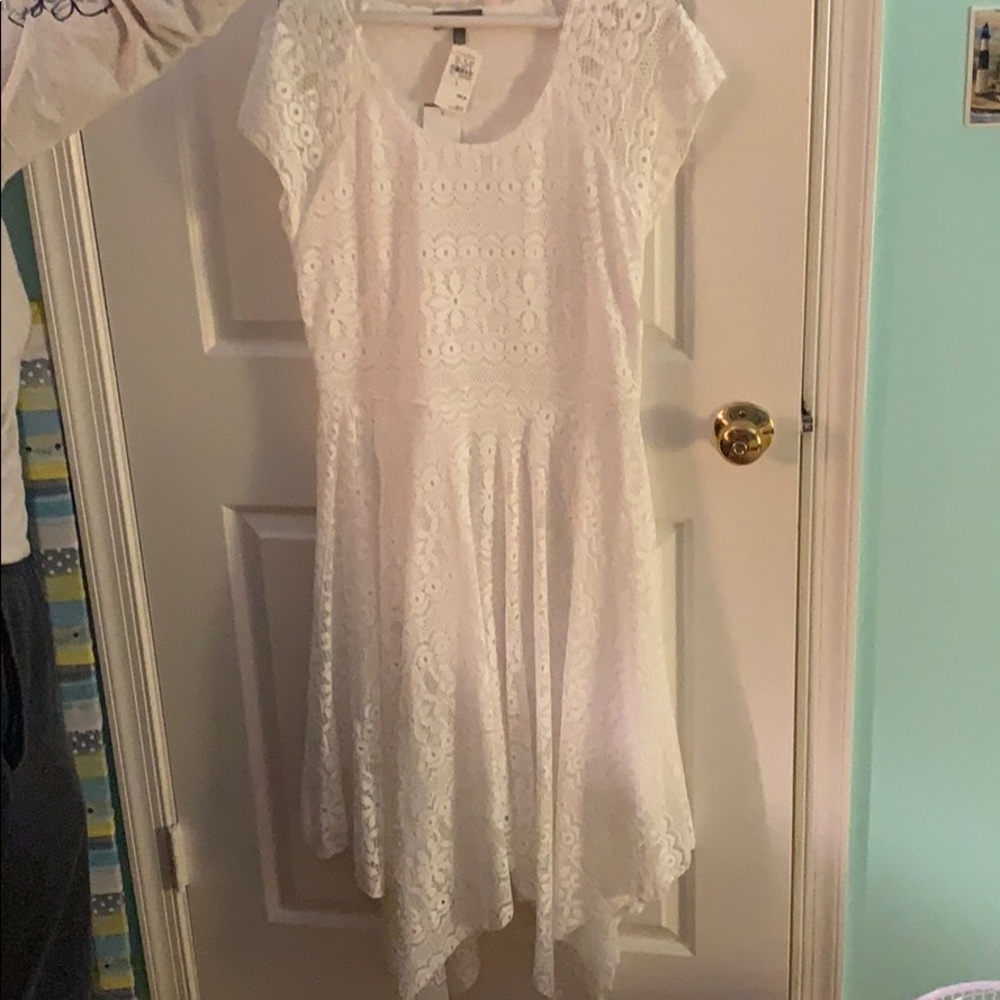 White lace dress